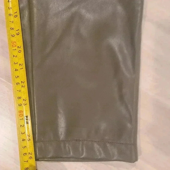 BCBGeneration Women Faux Leather Pant Straight Leg Size LARGE Olive Pockets EUC. - Picture 9 of 10
